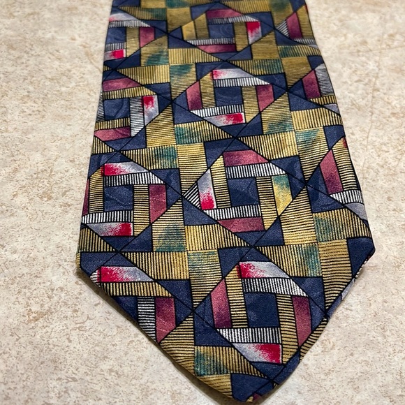 VINTAGE 100% SILK JACQUARD MODERN GEOMETRIC SHAPES DESIGN BY RAPHAEL ROMA MILANO - Picture 4 of 4